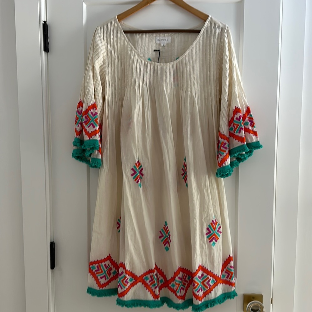 NWT Naudic Aztec Embroidered Coco Dress Size Medium boho